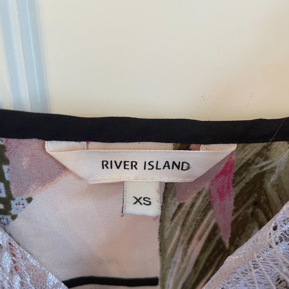 River Island Silky Camisole with Lace Detail - Picture 4 of 4